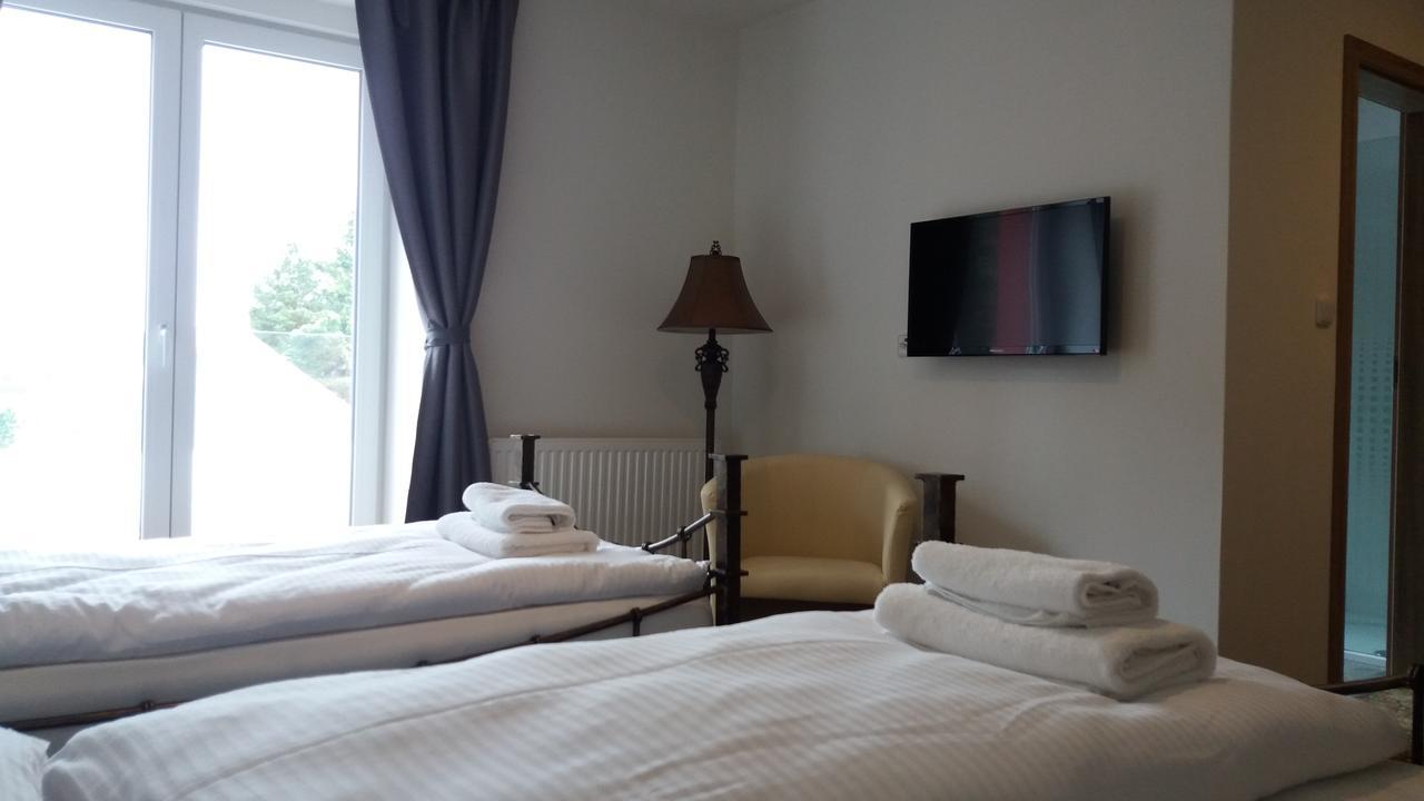 Hotel Bouczech Lipno nad Vltavou Dış mekan fotoğraf