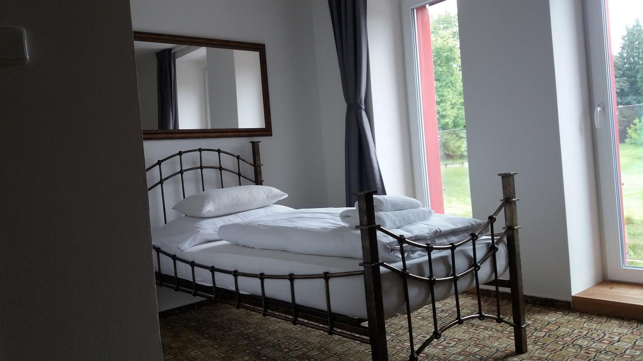 Hotel Bouczech Lipno nad Vltavou Dış mekan fotoğraf