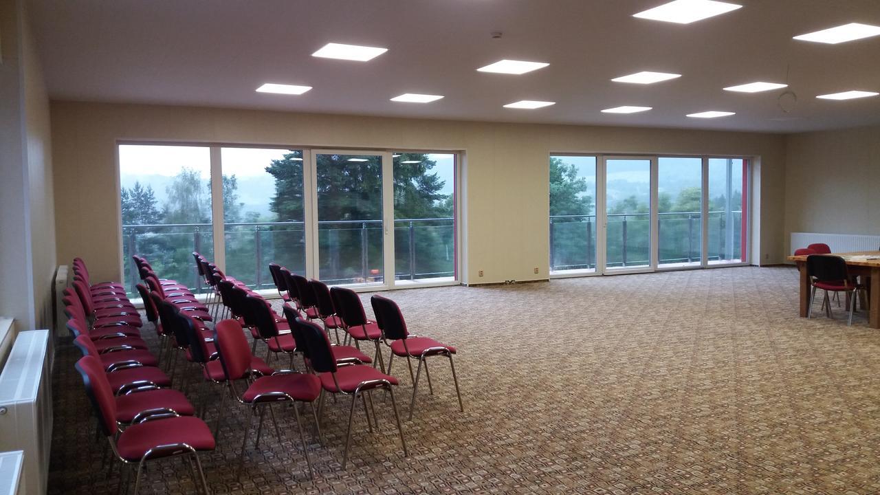 Hotel Bouczech Lipno nad Vltavou Dış mekan fotoğraf